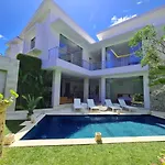 Villa Kusamakura Seminyak